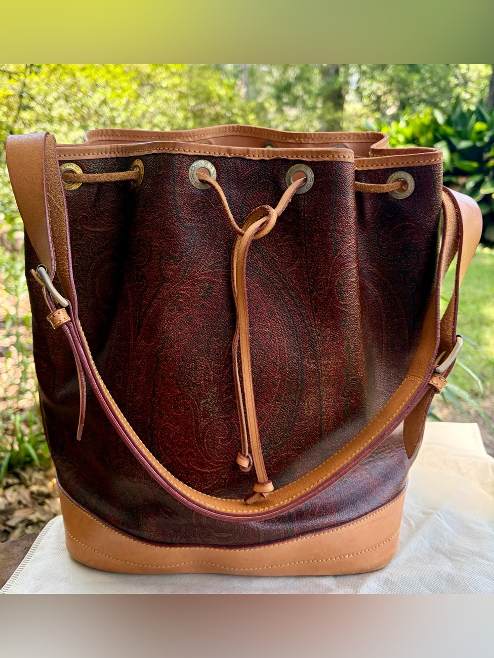 Vtg. ETRO MILANO RED PAISLEY Coated Canvas and Leather Adjustable Shoulder Bag - Picture 1 of 16